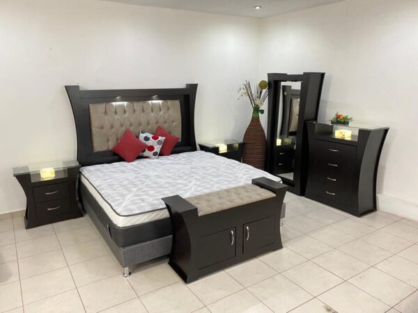 Recamara completa Josselyn color chocolate.
